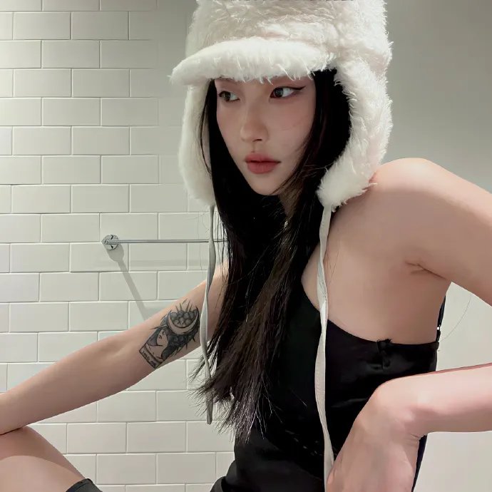 行走的鸡毛掸子